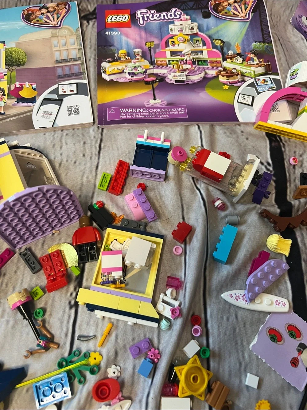 LEGO Friends 41393 & 41427 Sets Mixed Lot Instructions Box Pieces Minifigure